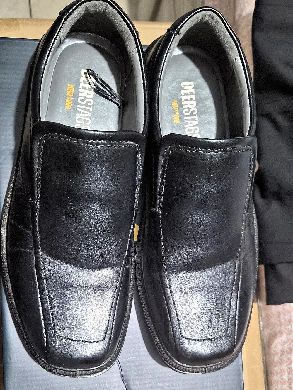 Deer Stags Greenpoint Men's Black Loafers US 7.5M